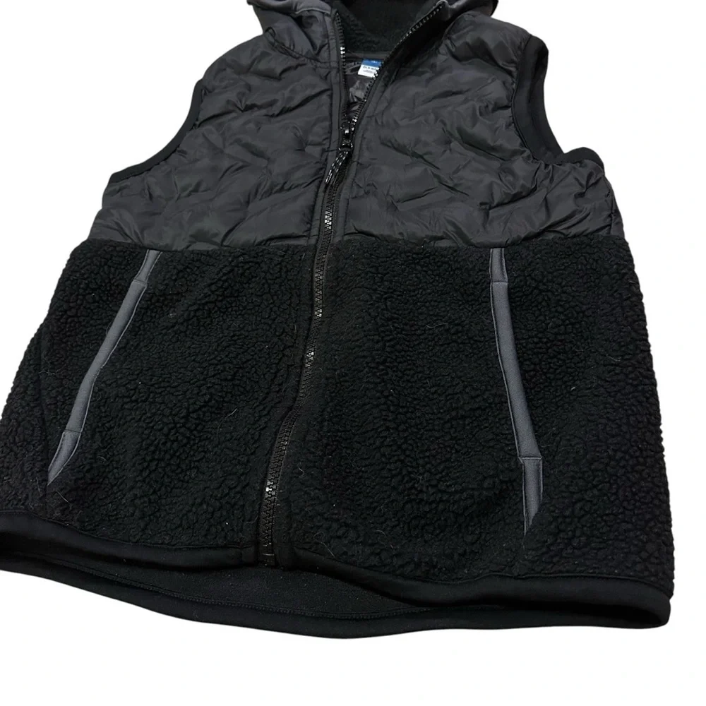 Old Navy Kids Fleece Lined Quilted Vest Hoody Black Pockets Sz 8 EUC - Picture 2 of 6